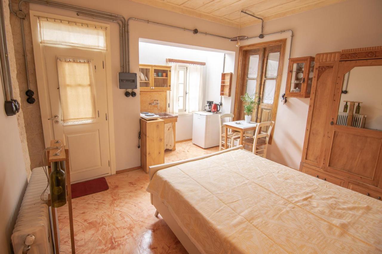 "Eirini" Traditional House Creta Archanes, Αρχάνες Σπίτι Zewnętrze zdjęcie