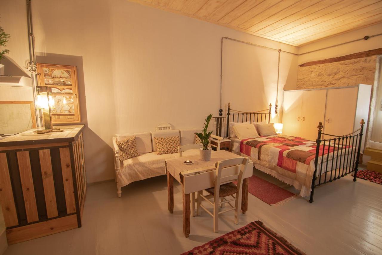 "Eirini" Traditional House Creta Archanes, Αρχάνες Σπίτι Zewnętrze zdjęcie